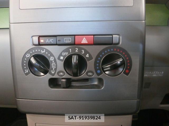 Toyota PIXIS SPACE 2014-03 7223515-9