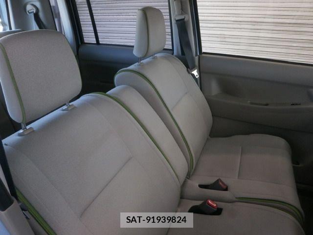 Toyota PIXIS SPACE 2014-03 7223515-5