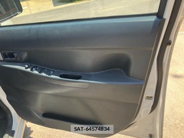 Toyota PIXIS SPACE 2011-12 8037585-10