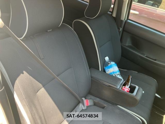 Toyota PIXIS SPACE 2011-12 8037585-11