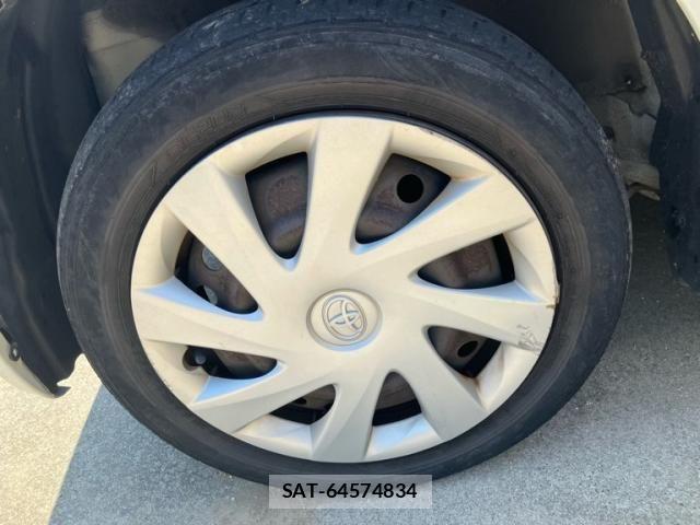 Toyota PIXIS SPACE 2011-12 8037585-7