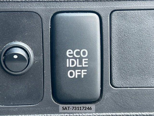 Toyota PIXIS SPACE 2015-03 5875385-4
