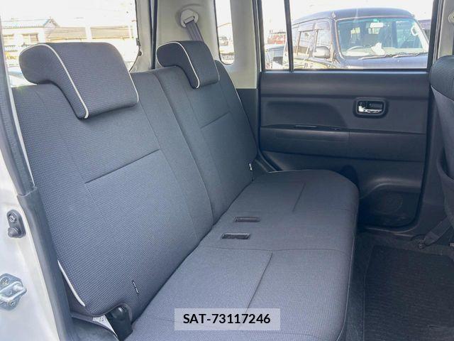 Toyota PIXIS SPACE 2015-03 5875385-8