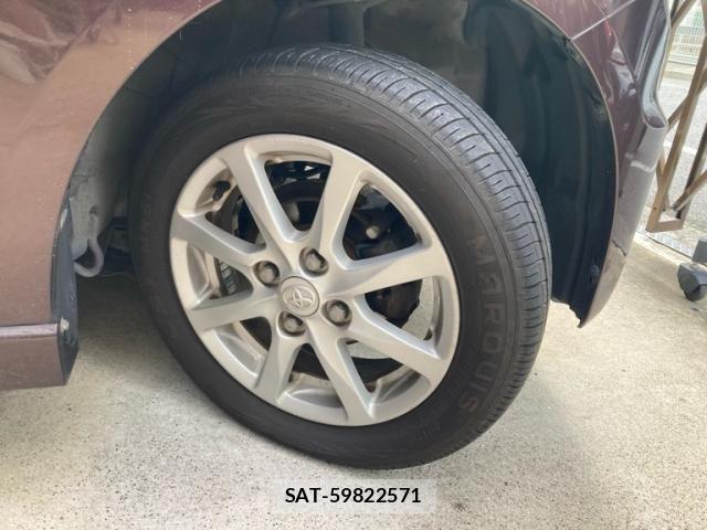 Toyota PIXIS SPACE 2011-12 6911129-3