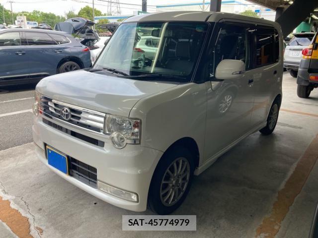 Toyota PIXIS SPACE 2014-09 7251901-1