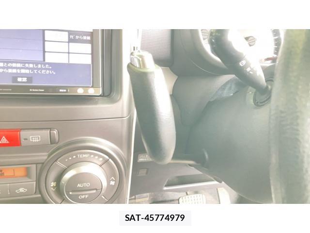 Toyota PIXIS SPACE 2014-09 7251901-19