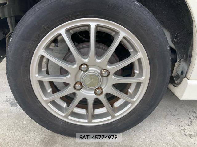 Toyota PIXIS SPACE 2014-09 7251901-5
