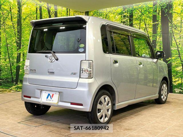 Toyota PIXIS SPACE 2013-01 7329333-16