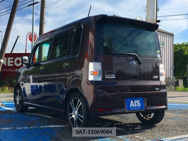 Toyota PIXIS SPACE 2014-02 7619174-11