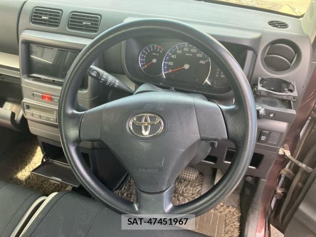 Toyota PIXIS SPACE 2013-01 8037586-14