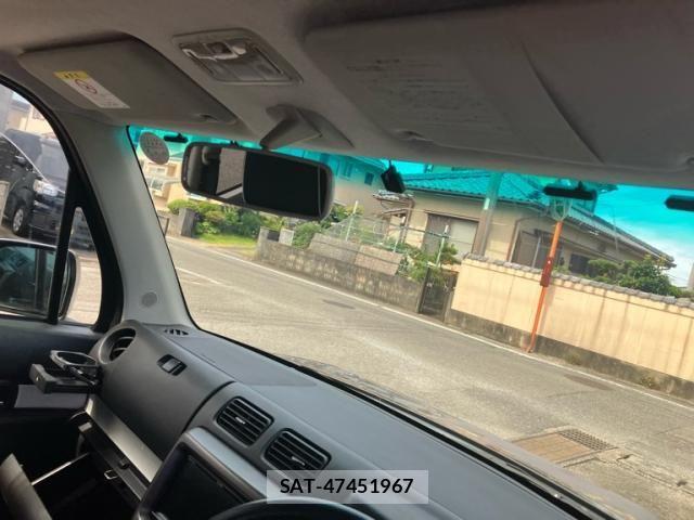 Toyota PIXIS SPACE 2013-01 8037586-15