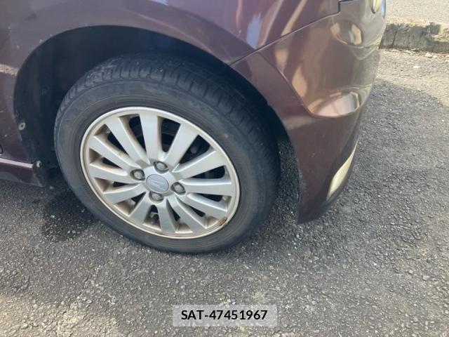 Toyota PIXIS SPACE 2013-01 8037586-4