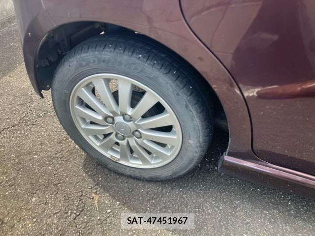 Toyota PIXIS SPACE 2013-01 8037586-5