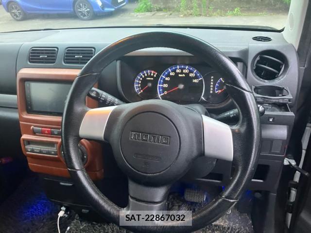 Toyota PIXIS SPACE 2011-12 8037587-10