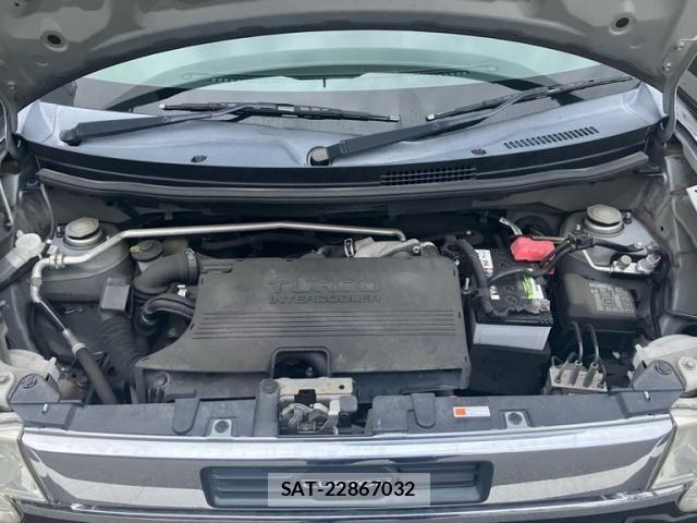 Toyota PIXIS SPACE 2011-12 8037587-11