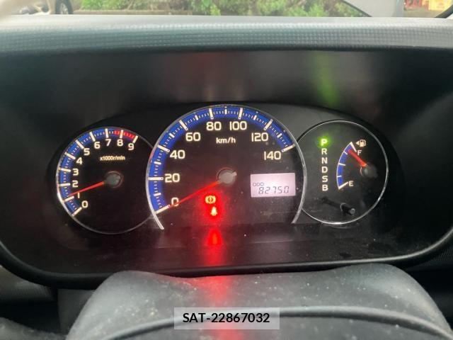 Toyota PIXIS SPACE 2011-12 8037587-17