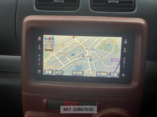 Toyota PIXIS SPACE 2011-12 8037587-19