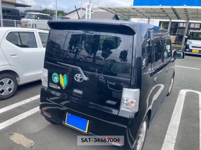 Toyota PIXIS SPACE 2014-08 8075114-3