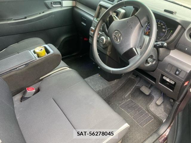 Toyota PIXIS SPACE 2012-02 8337375-5