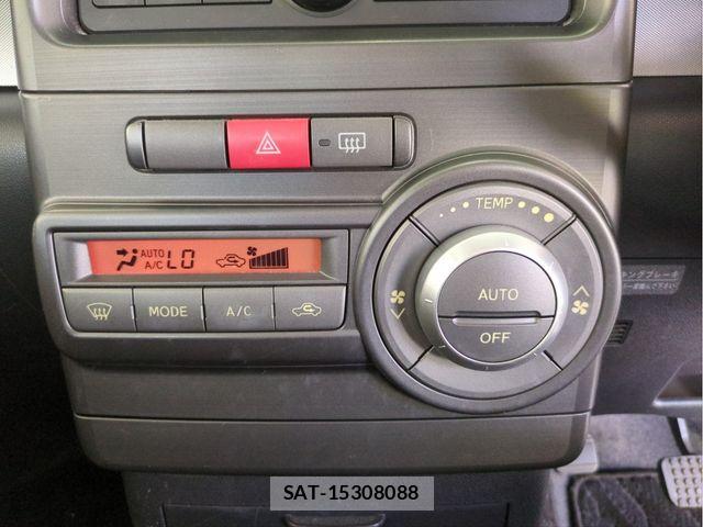 Toyota PIXIS SPACE 2013-12 8355333-11