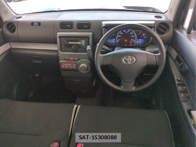 Toyota PIXIS SPACE 2013-12 8355333-7
