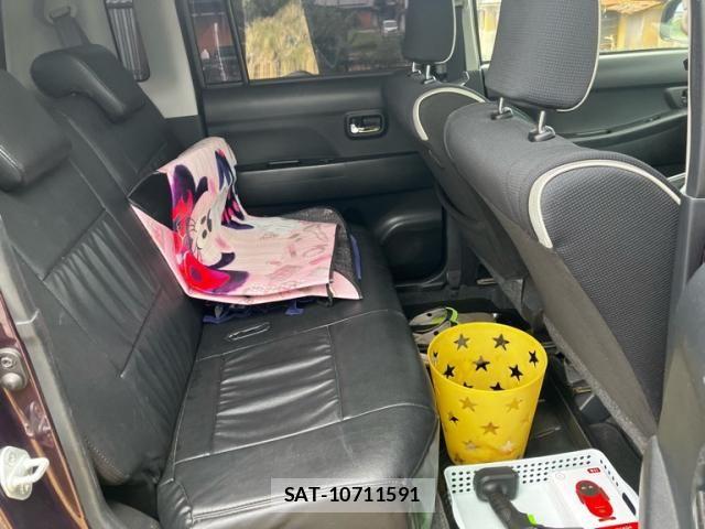 Toyota PIXIS SPACE 2013-06 8414356-10