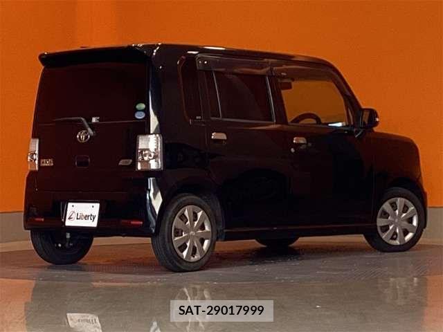 Toyota PIXIS SPACE 2013-09 8628365-13