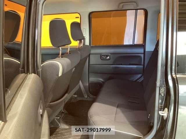 Toyota PIXIS SPACE 2013-09 8628365-18