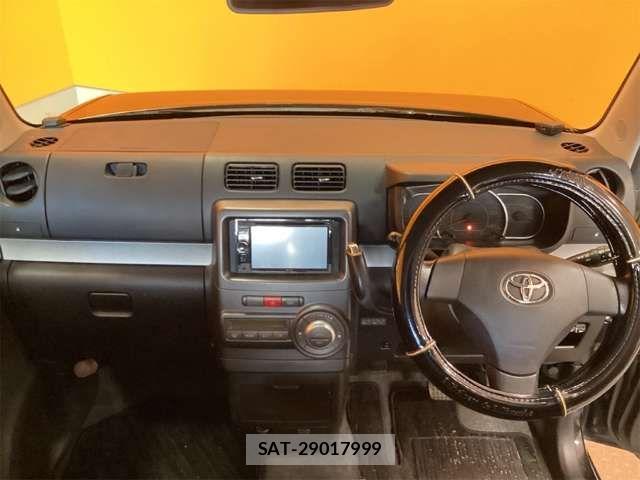 Toyota PIXIS SPACE 2013-09 8628365-1