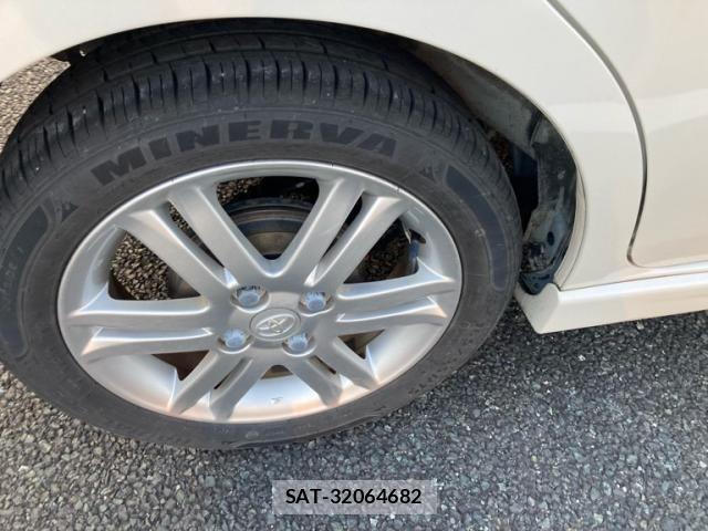 Toyota PIXIS SPACE 2013-12 8660960-4
