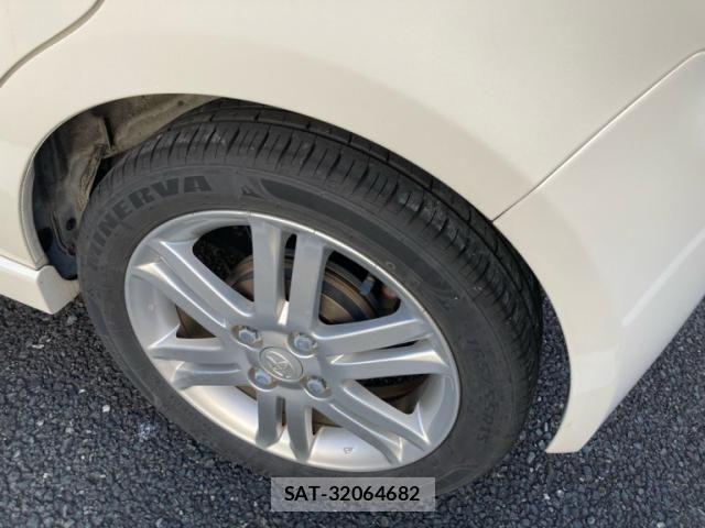 Toyota PIXIS SPACE 2013-12 8660960-6