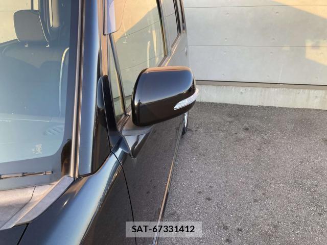 Toyota PIXIS SPACE 2015-07 8686277-11