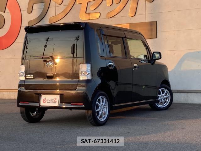 Toyota PIXIS SPACE 2015-07 8686277-2