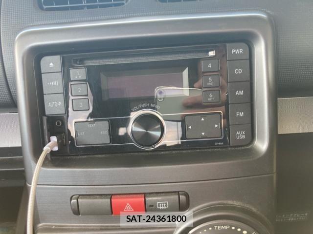 Toyota PIXIS SPACE 2015-08 8368094-17