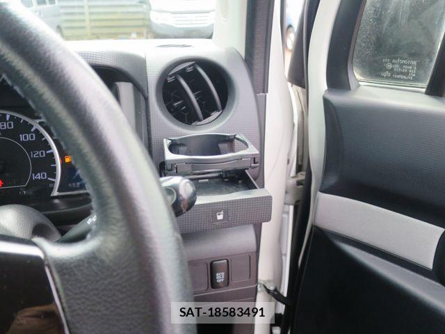 Toyota PIXIS SPACE 2014-02 8881543-20