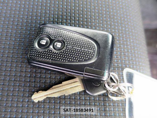 Toyota PIXIS SPACE 2014-02 8881543-21