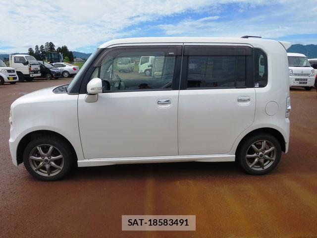 Toyota PIXIS SPACE 2014-02 8881543-4