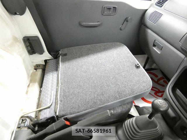 Toyota PIXIS TRUCK 2014-03 4329230-19