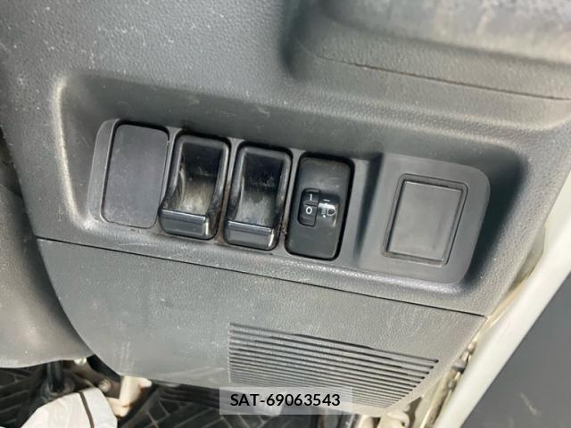 Toyota PIXIS TRUCK 2012-05 7562636-14