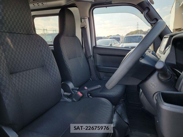 Toyota PIXIS VAN 2022-08 4329234-11