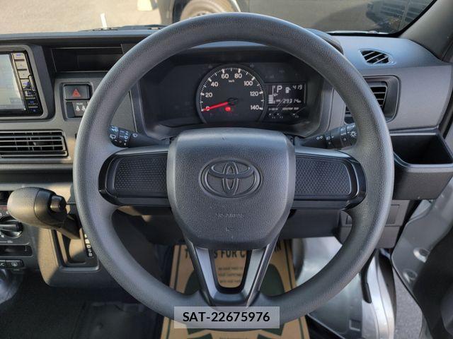 Toyota PIXIS VAN 2022-08 4329234-12