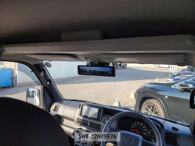 Toyota PIXIS VAN 2022-08 4329234-19