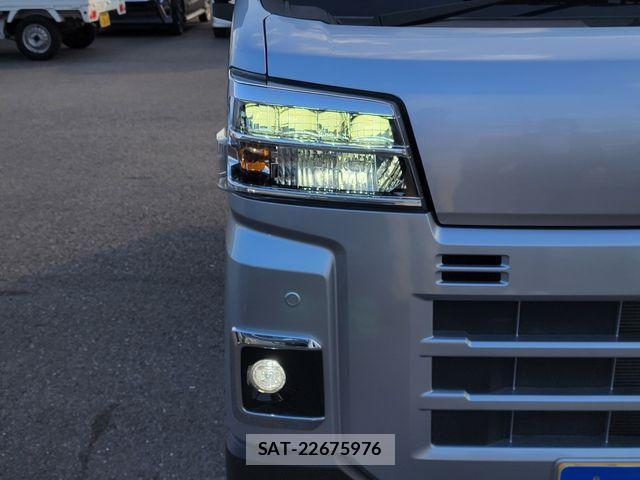 Toyota PIXIS VAN 2022-08 4329234-24