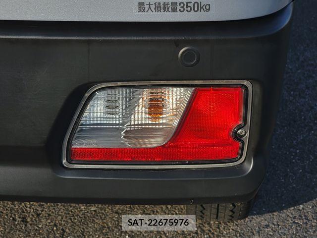 Toyota PIXIS VAN 2022-08 4329234-25