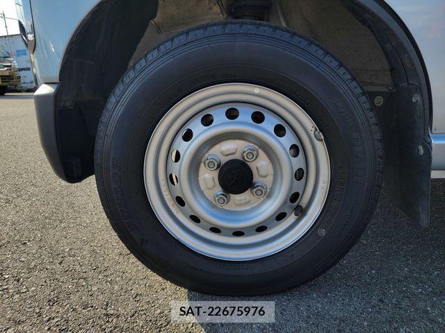 Toyota PIXIS VAN 2022-08 4329234-7