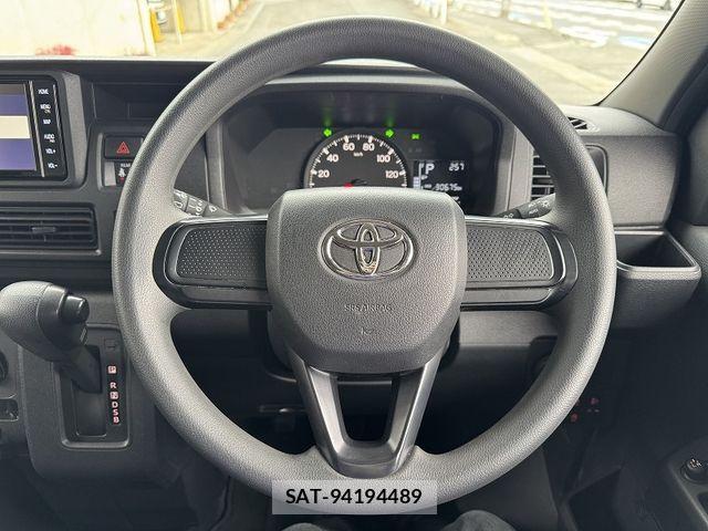 Toyota PIXIS VAN 2023-03 6673132-9