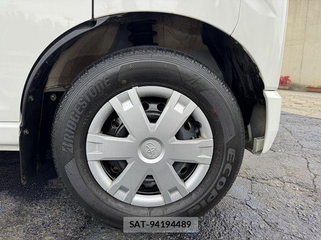 Toyota PIXIS VAN 2023-03 6673132-19
