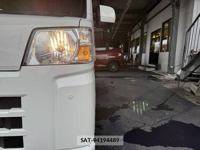 Toyota PIXIS VAN 2023-03 6673132-24