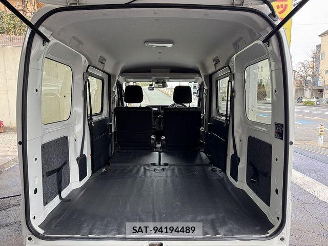 Toyota PIXIS VAN 2023-03 6673132-28
