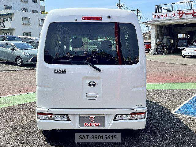 Toyota PIXIS VAN 2018-06 6677486-17